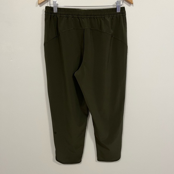 Lululemon Keep It Classic Crop *23" Dark Olive 8 - Picture 11 of 16